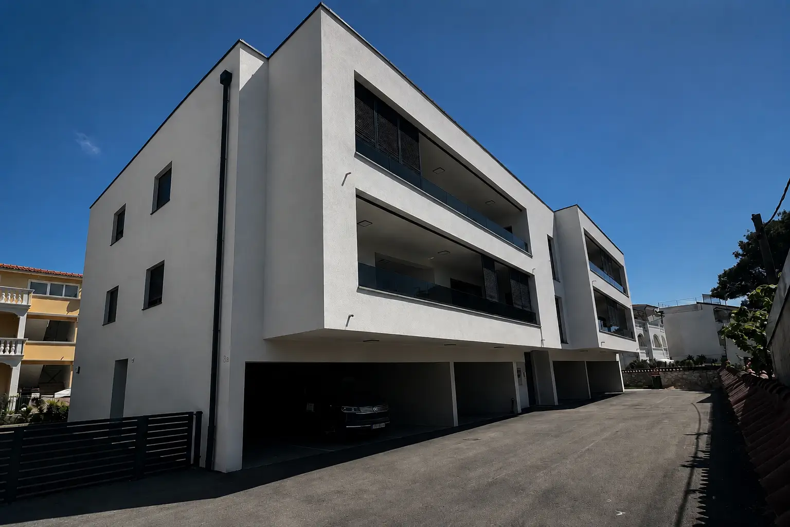 Višestambena zgrada sa 10 stambenih jedinica Vodice